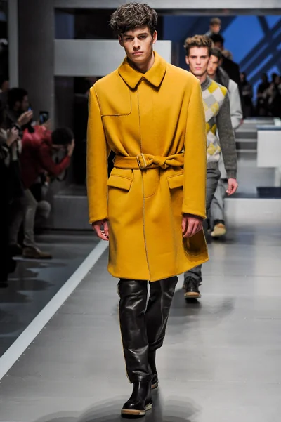 Look 25